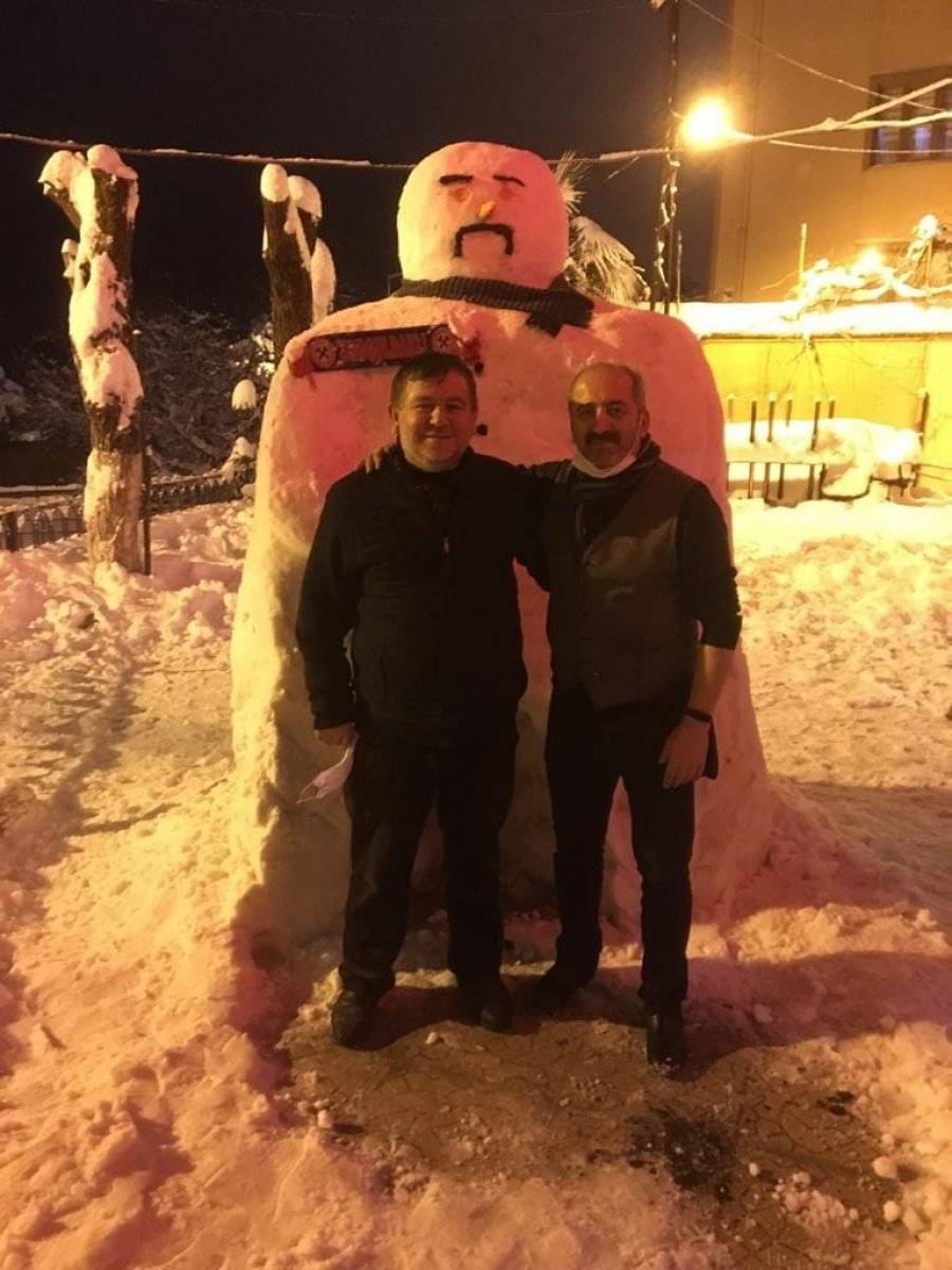 Zonguldak'ta kardan adama saldırdı, yere düşmekten son anda kurtuldu