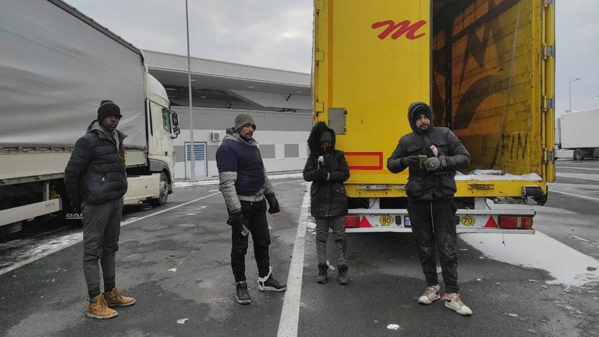 Sırbistan'da Türk polisinin dikkati 4 göçmeni hayatta tuttu