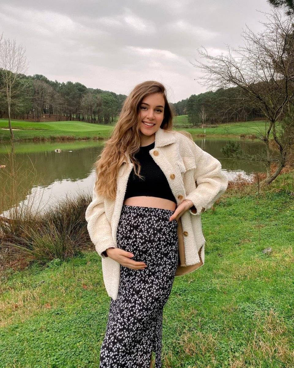 Berfu Yenenler'i kızdıran yorum: Bunlar nasıl akıllar