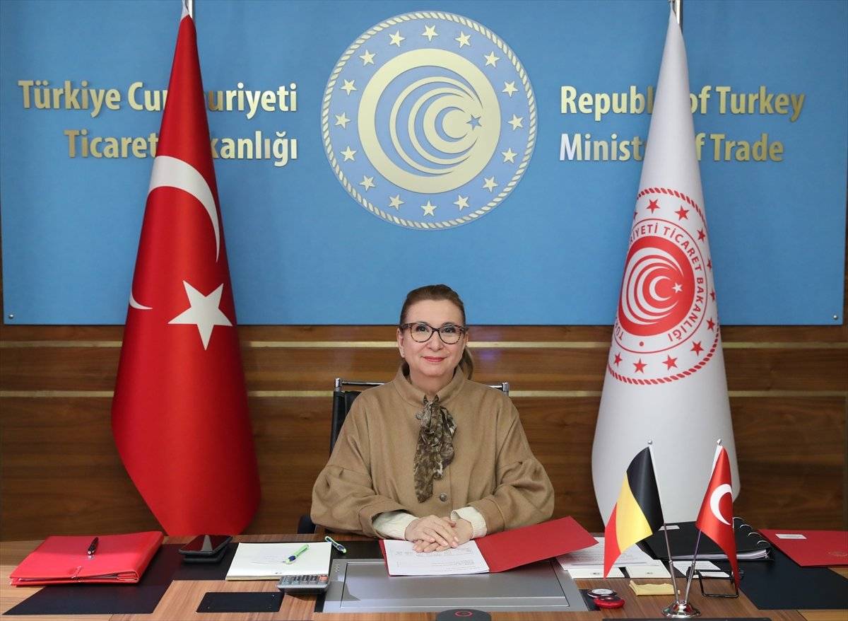 Ruhsar Pekcan: Esnaf ve sanatkarlara destek ödemeleri bugün başladı