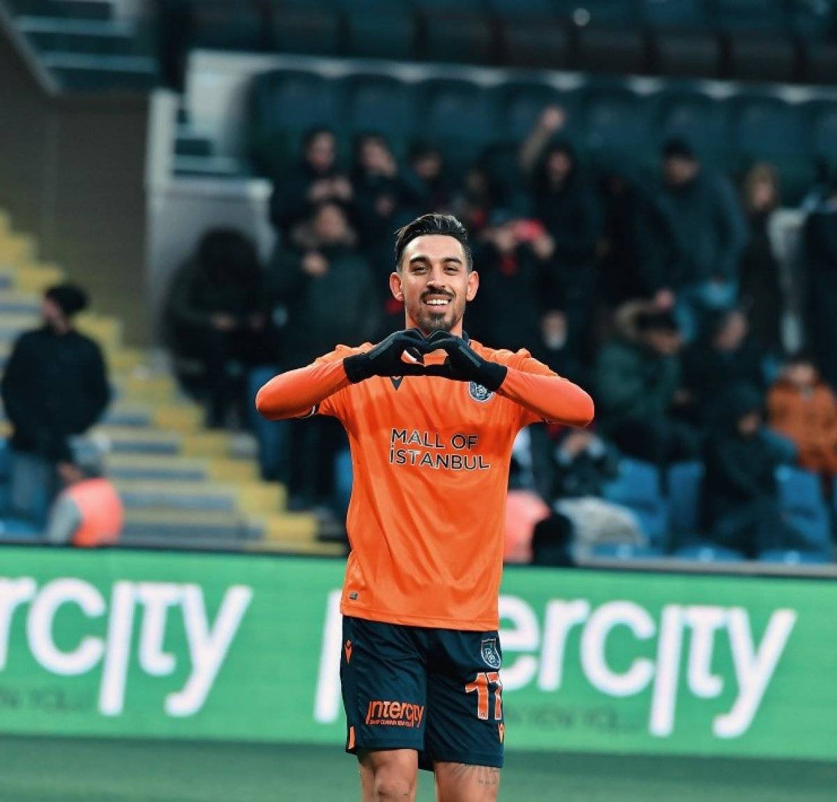 Galatasaray'ın Onyekuru ve İrfan Can teklifleri