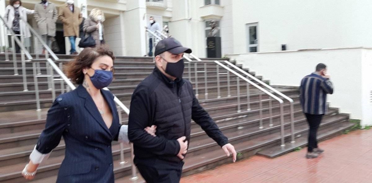 Hazer Amani'den Sıla'ya dövmeli gönderme