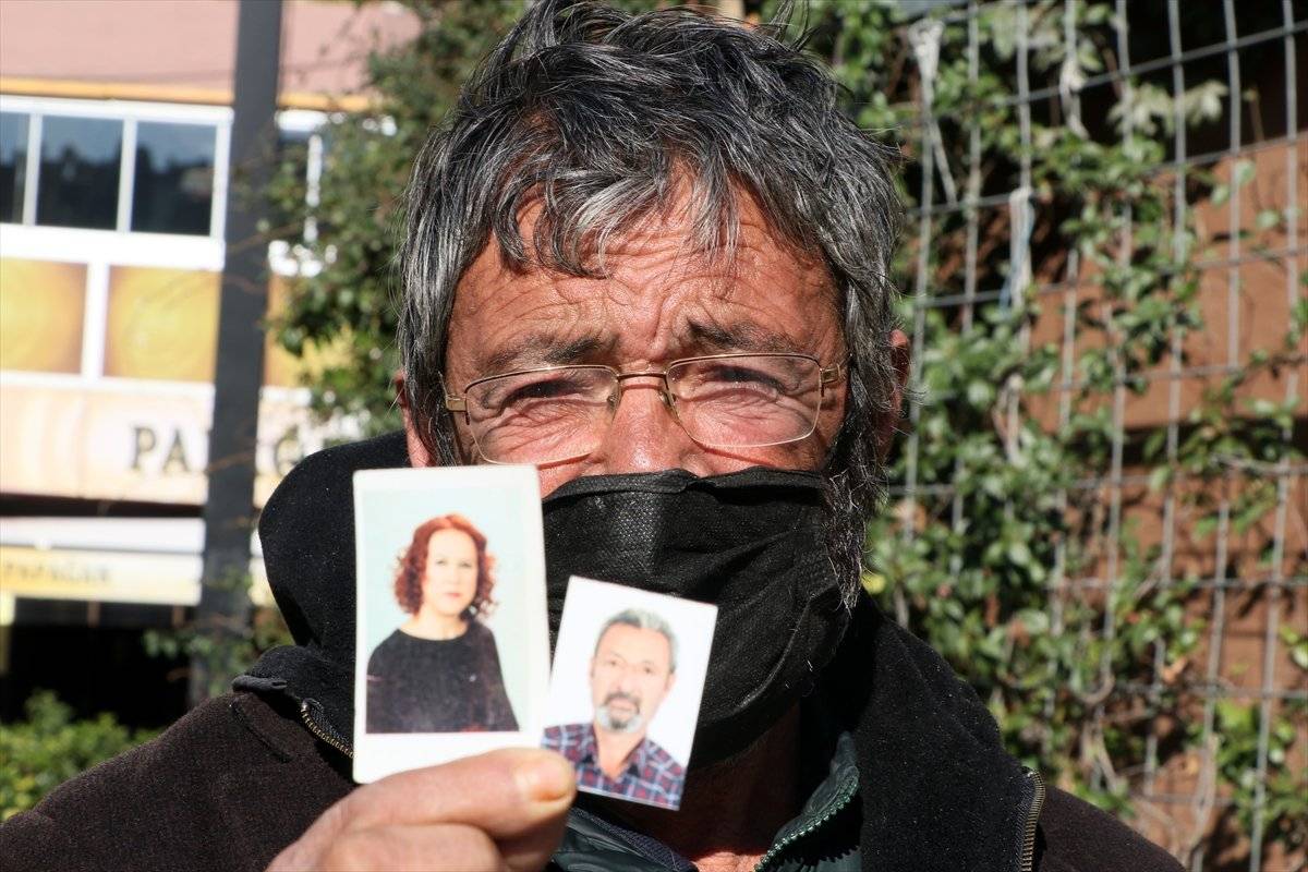 İzmir'de elektrikli battaniye ile sokakta yaşıyor