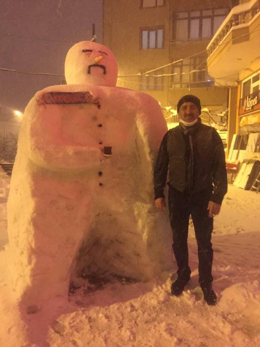 Zonguldak'ta kardan adama saldırdı, yere düşmekten son anda kurtuldu