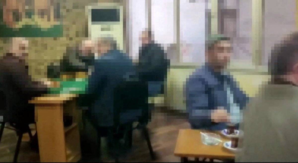 Kocaeli'de kumar oynayan 23 kişi, polis baskınıyla yakalandı