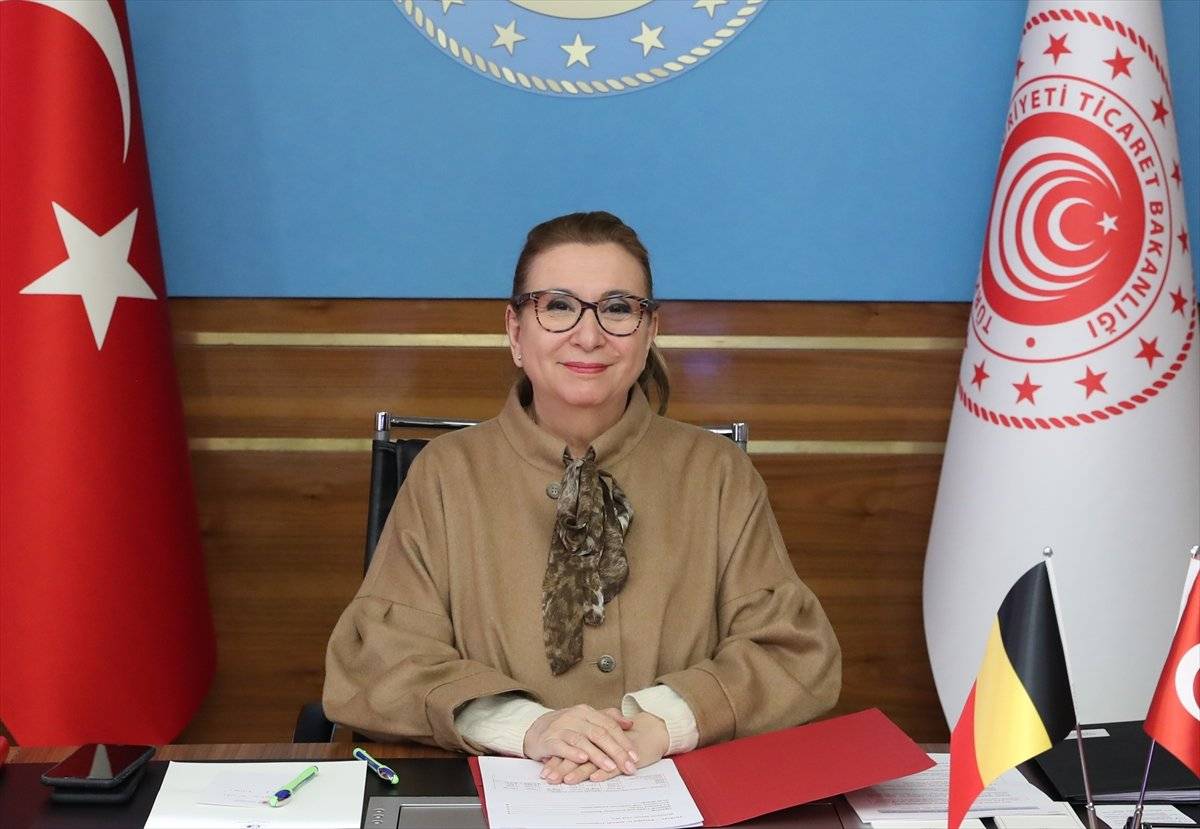 Ruhsar Pekcan: Esnaf ve sanatkarlara destek ödemeleri bugün başladı