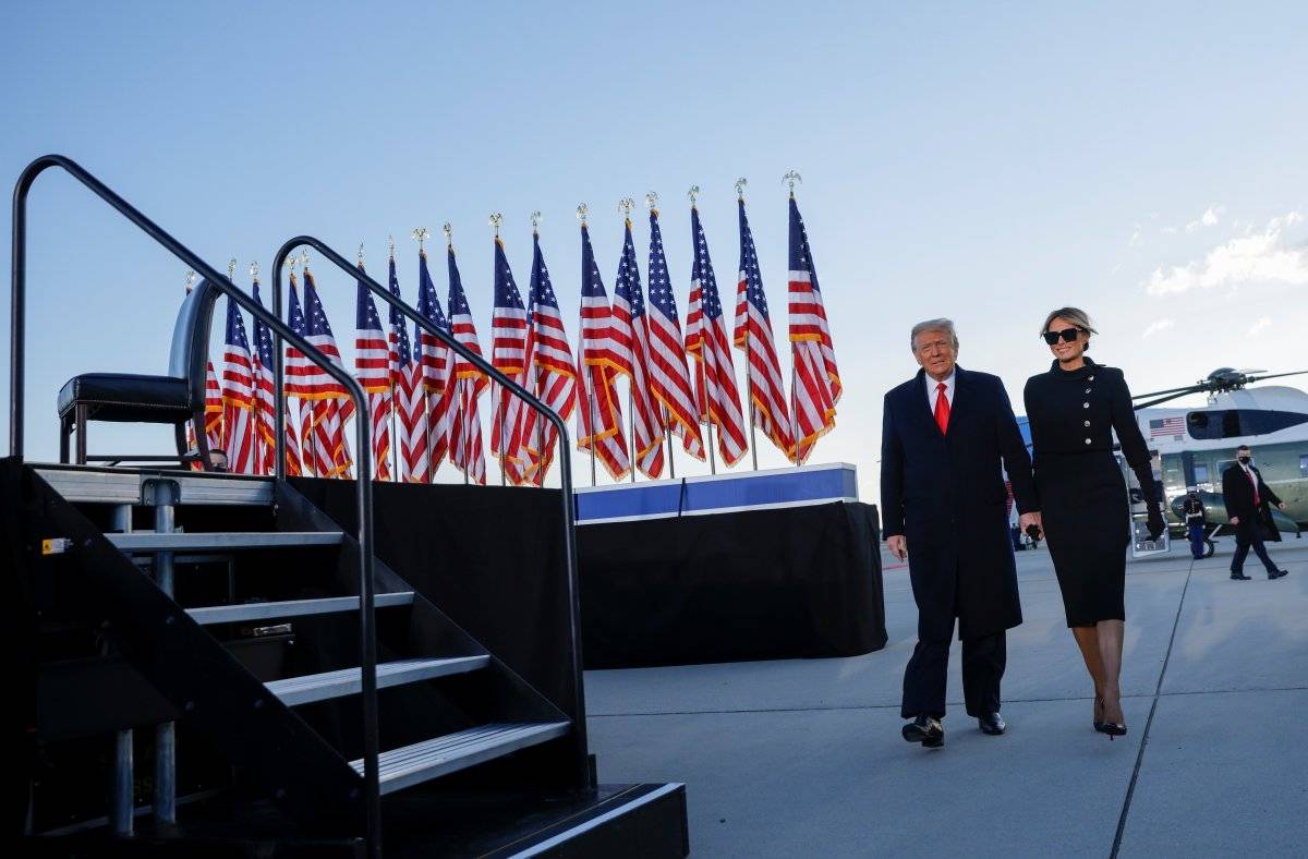 Trump, Beyaz Saray'a veda etti