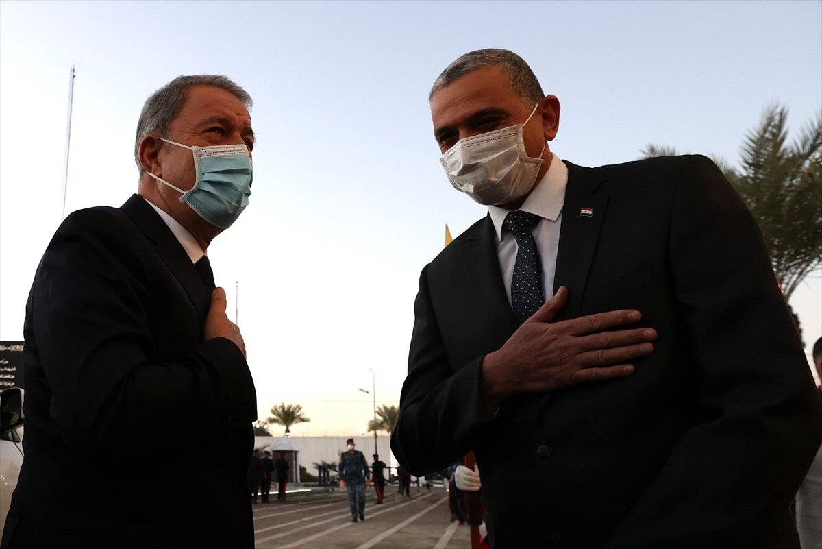 Hulusi Akar: Teröristlerin sonunu getirmekte kararlıyız