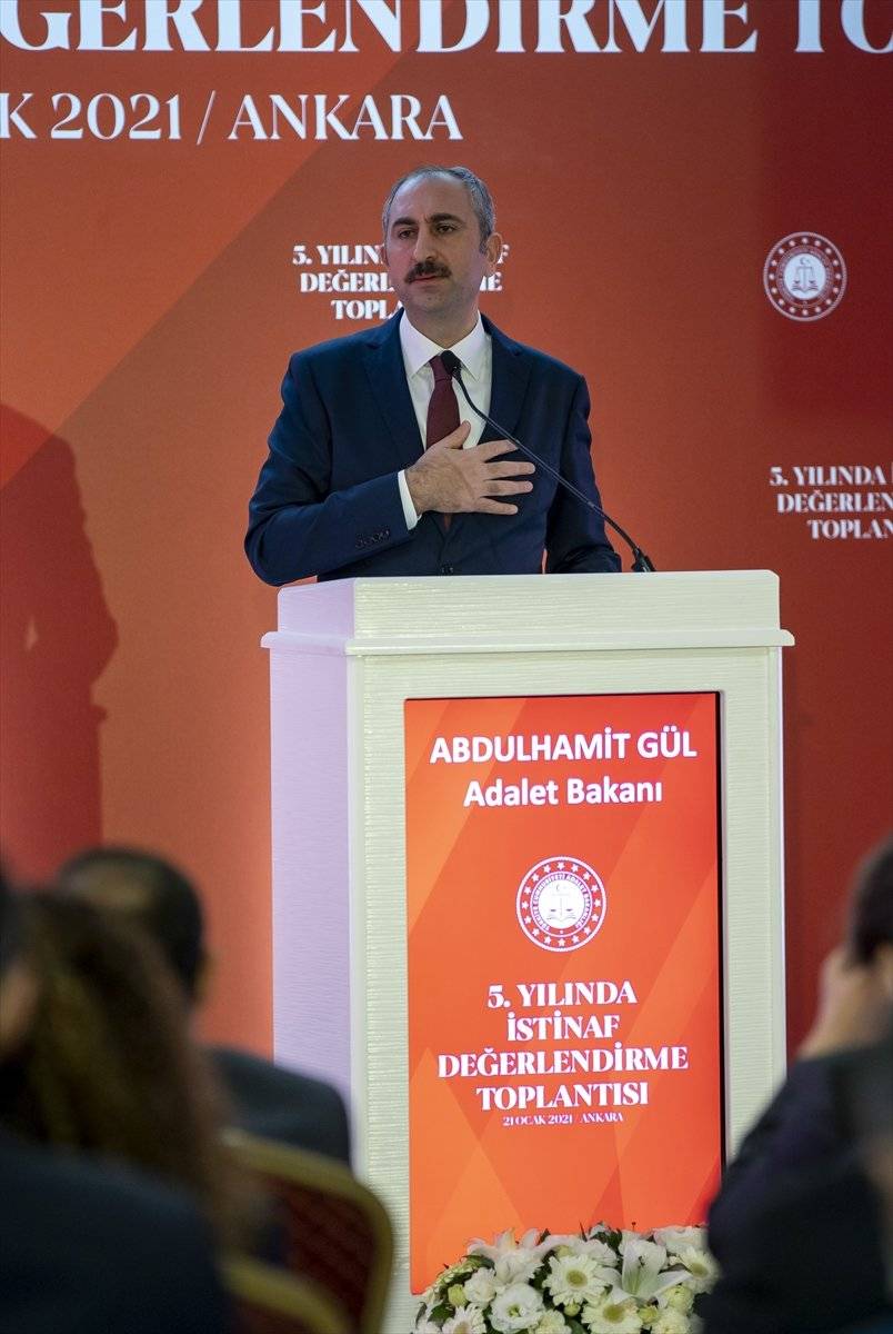 Abdulhamit Gül: Görevim süresince, cübbe giymeyeceğim