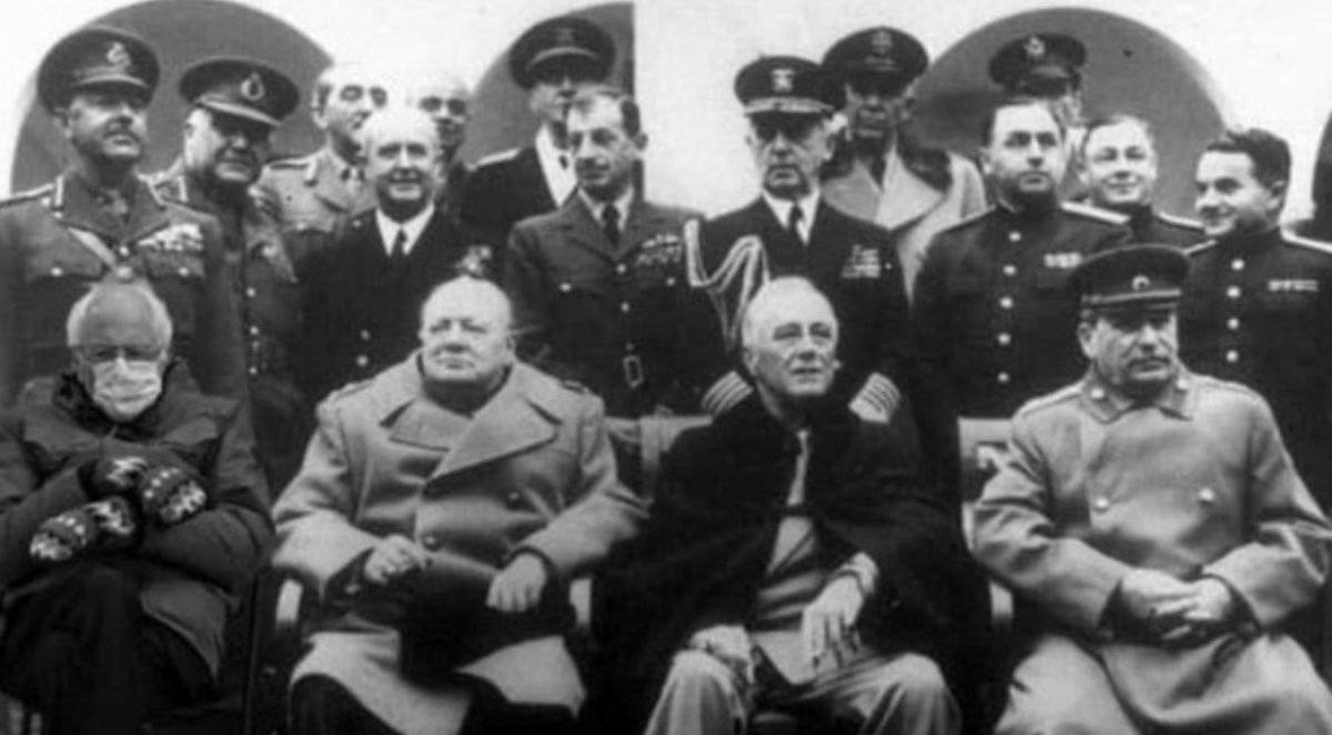 Bernie Sanders'ın yün eldivenleri sosyal medyanın gündeminde