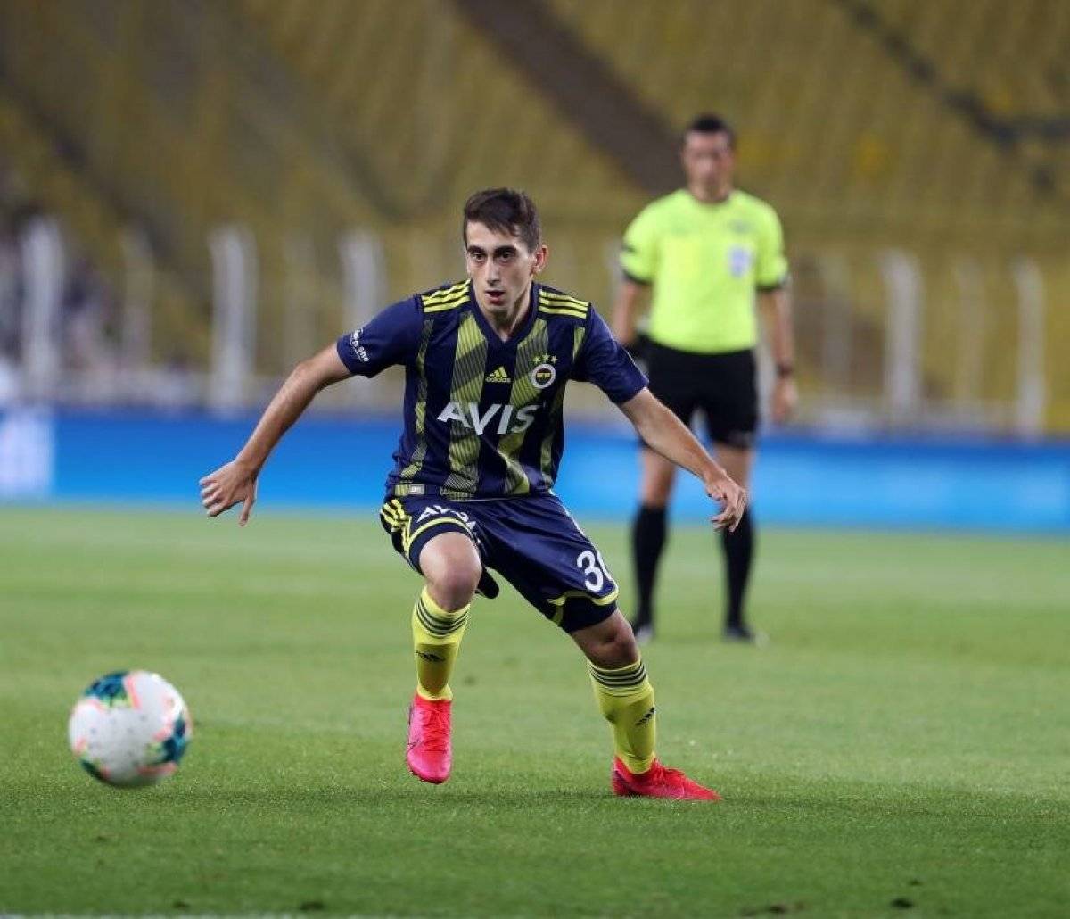 Borussia Dortmund ile Schalke Ömer Faruk Beyaz'ın peşinde