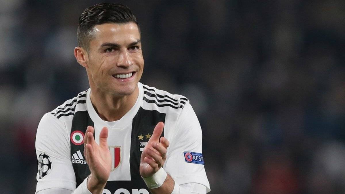 Ronaldo tarihin en golcü oyuncusu oldu