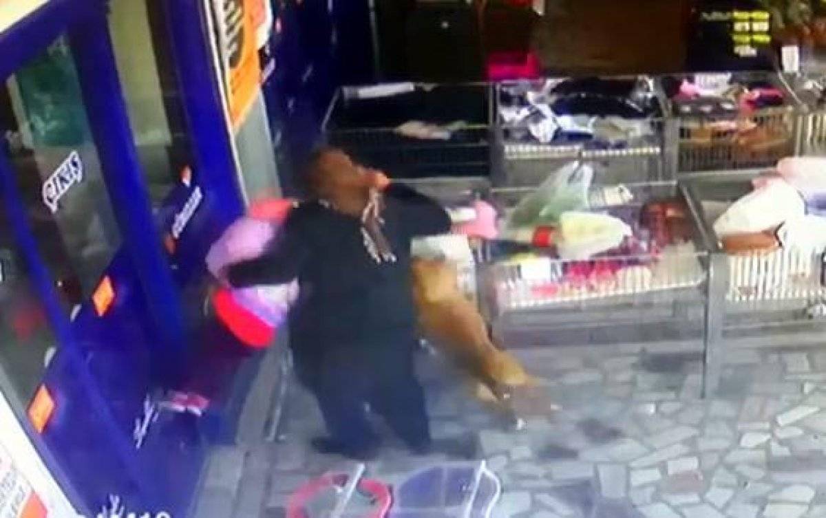Ankara'da markete gelen minik Bahar'a pitbull saldırdı