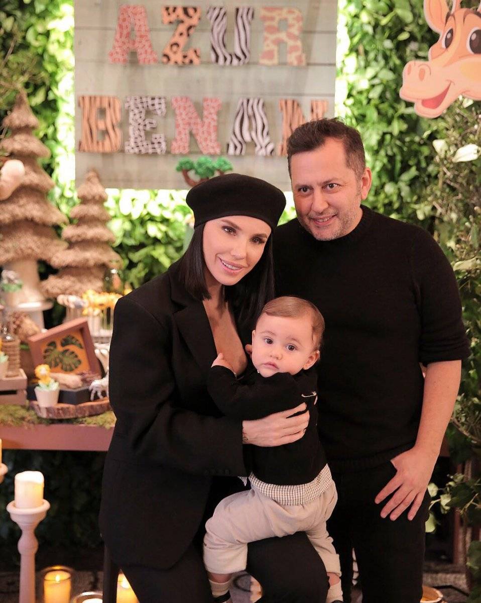 Gülşen 20 bavulla İspanya'ya döndü