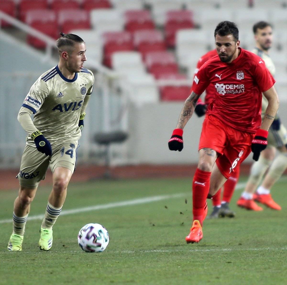Fenerbahçe Sivas'ta 2 puan bıraktı