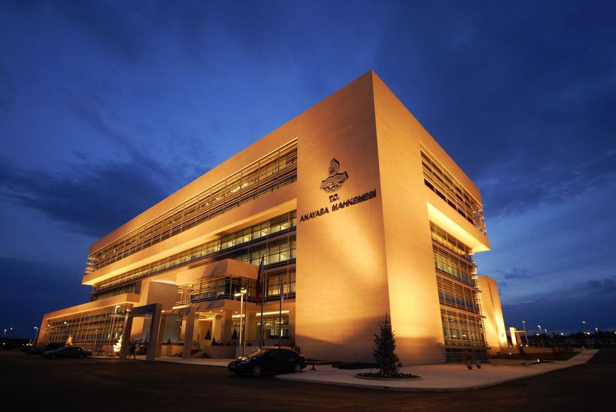 Reform paketine AYM'nin iş yükü de eklendi