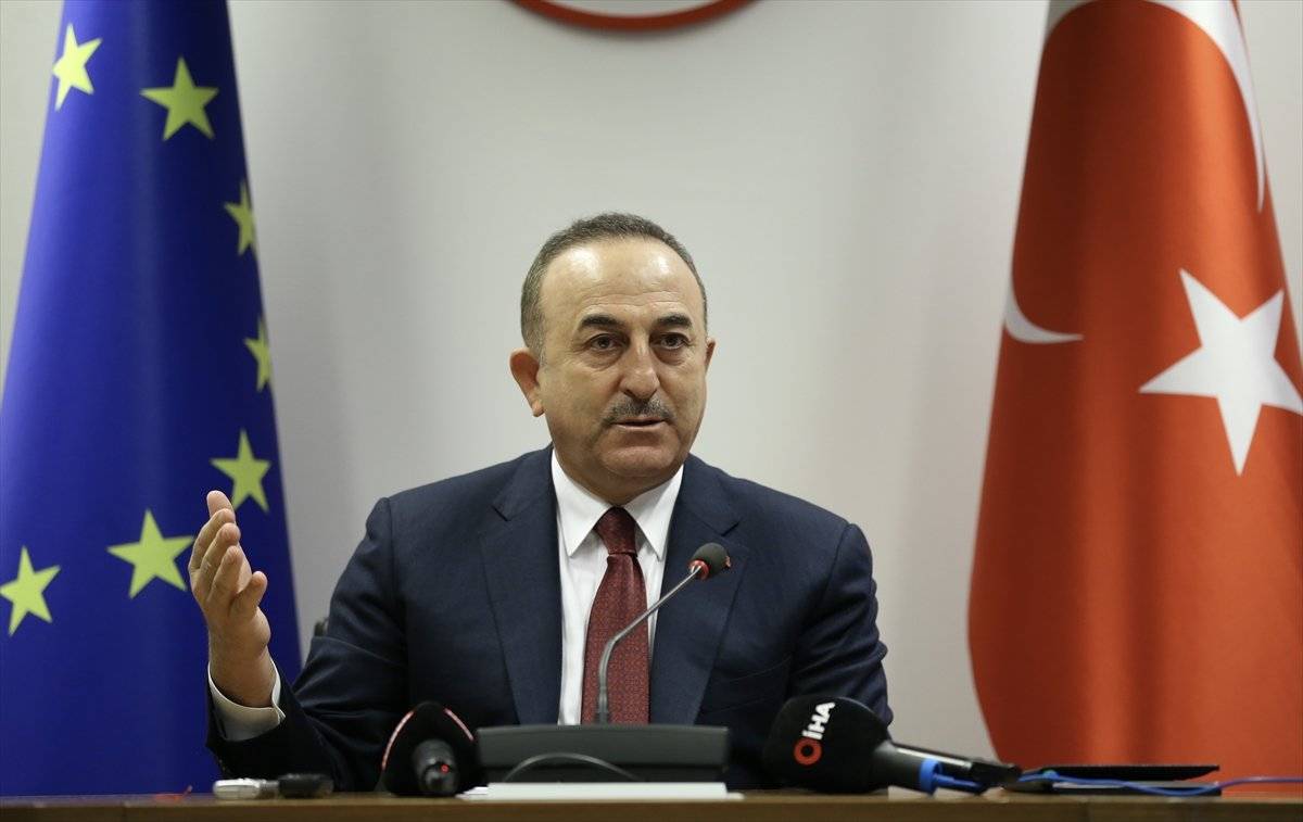 Mevlüt Çavuştoğlu Brüksel'de: Vize serbestisi adımı bekliyoruz