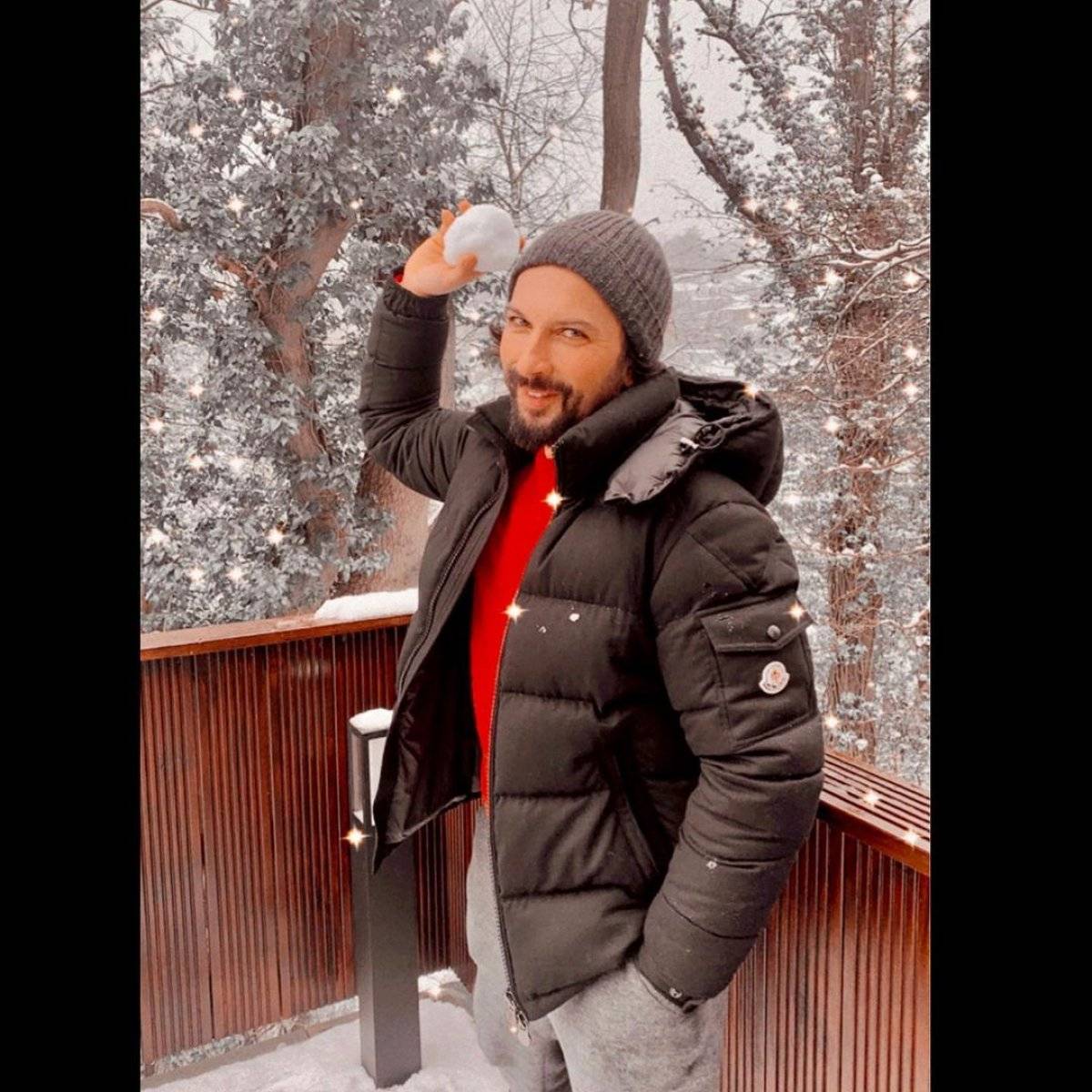 Tarkan, karda eğlendiği anları paylaştı