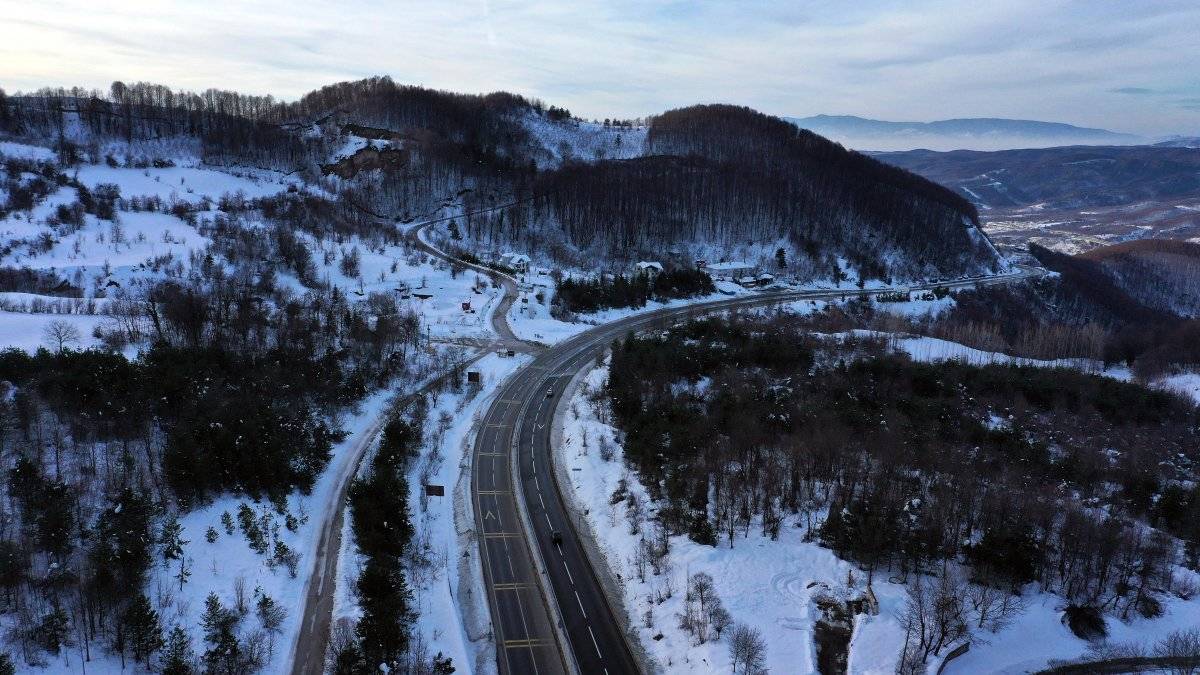 Bolu Dağı'nda kar manzarası görüntülendi
