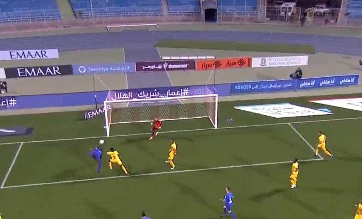 Gomis şovuna devam ediyor