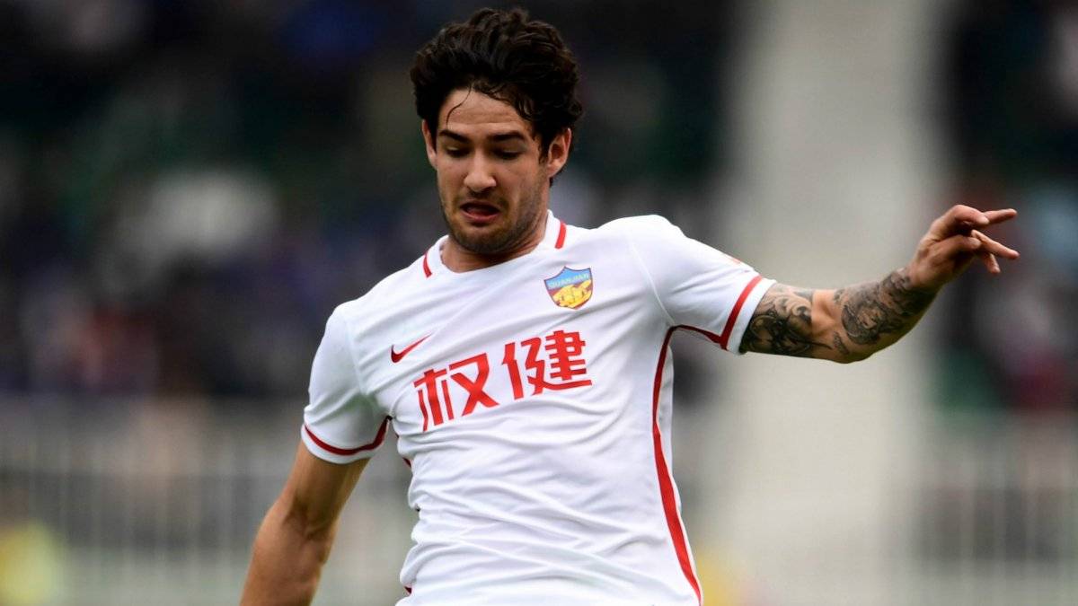 Alexandre Pato'nun aslan emojili paylaşımı heyecanlandırdı