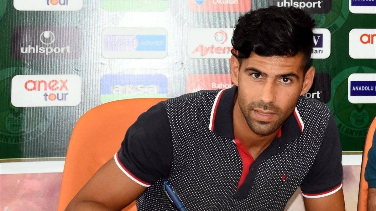 Juanfran: Türkiye'nin en iyi sağ beki olduğumu biliyorum