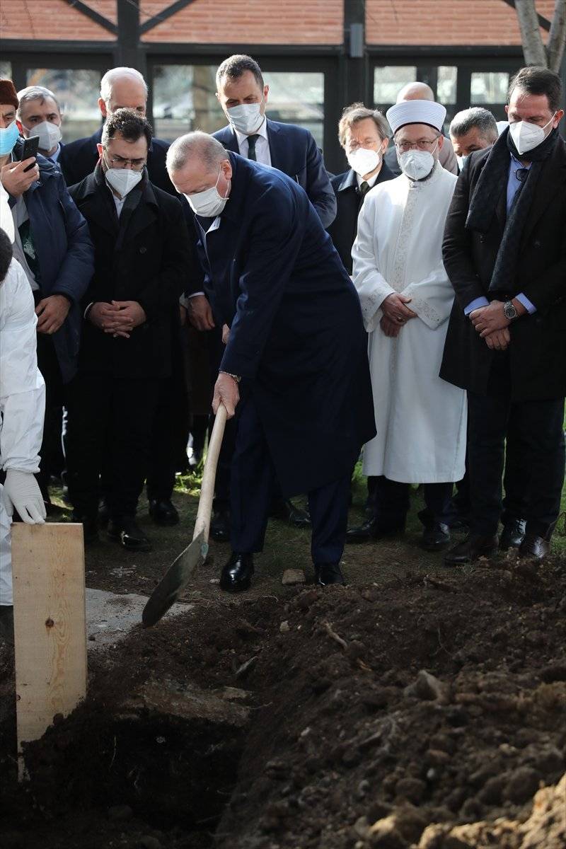 Yavuz Bahadıroğlu son yolculuğuna uğurlandı