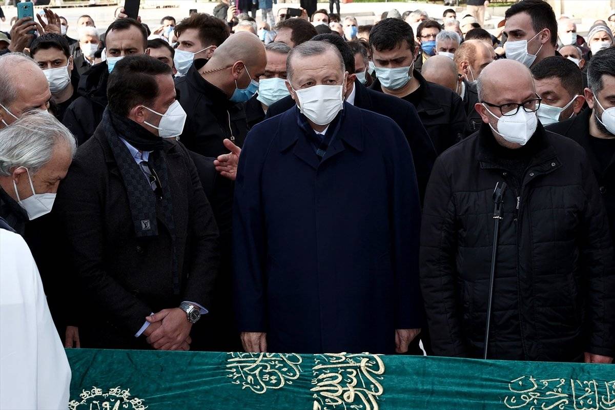 Yavuz Bahadıroğlu son yolculuğuna uğurlandı