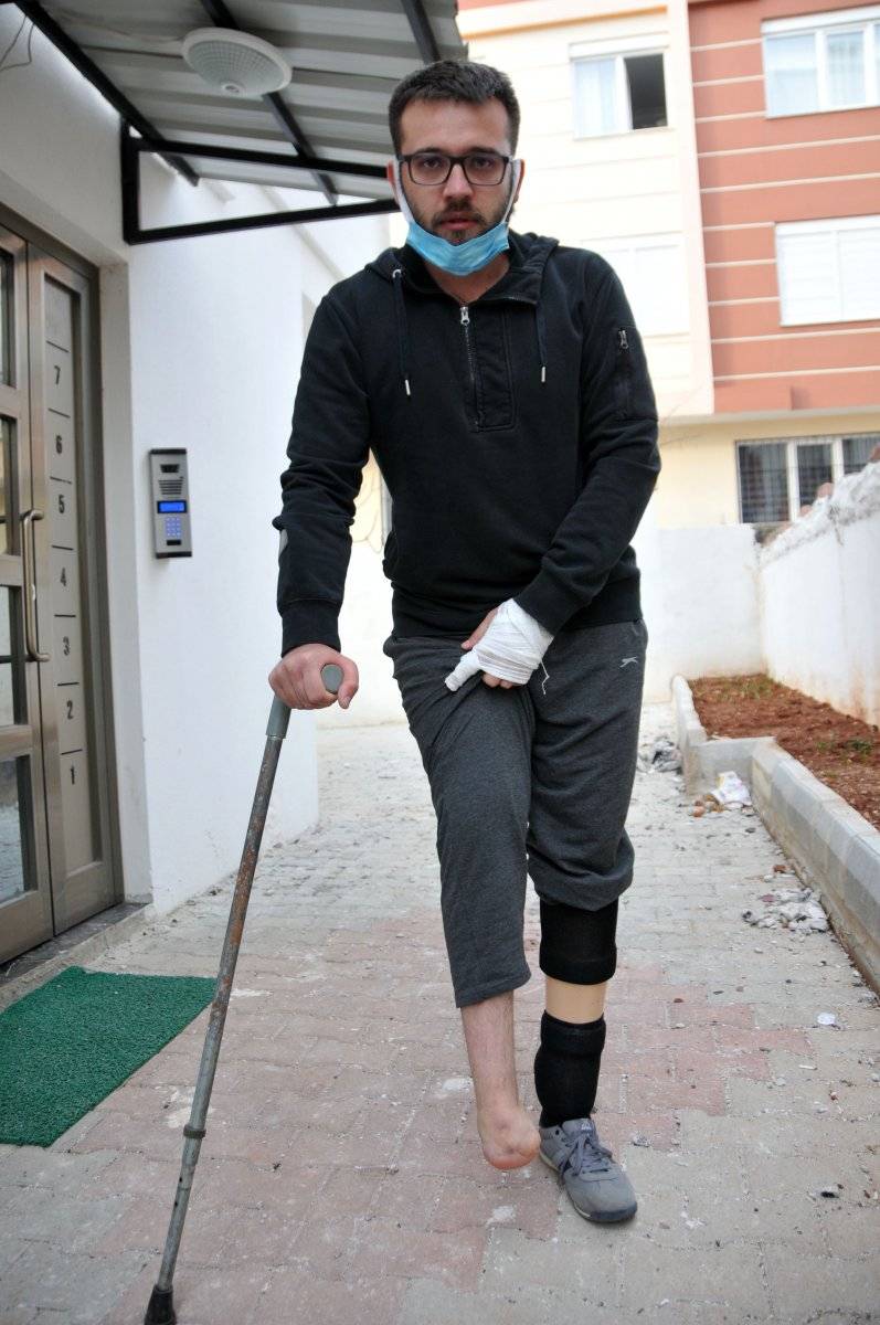 Antalya'da gazi Gökhan Koç'u darbeden baba ile oğlu gözaltına alındı