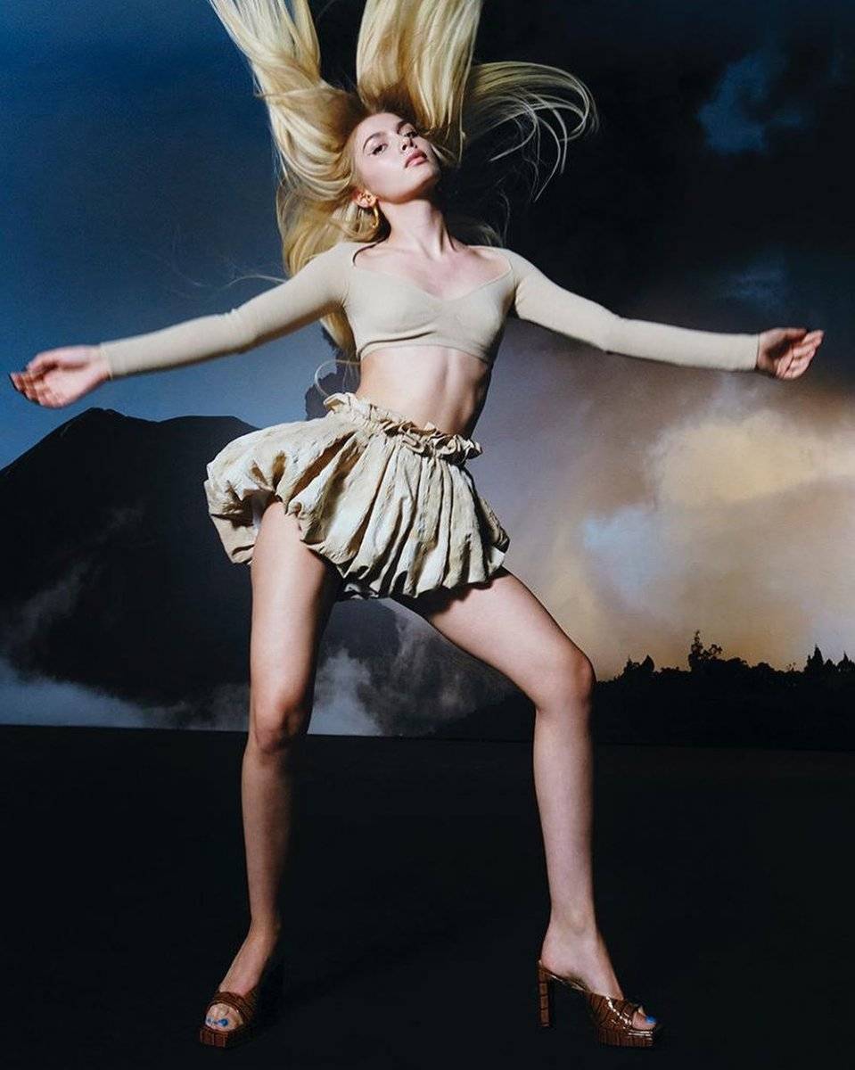 Aleyna Tilki’den dans şov