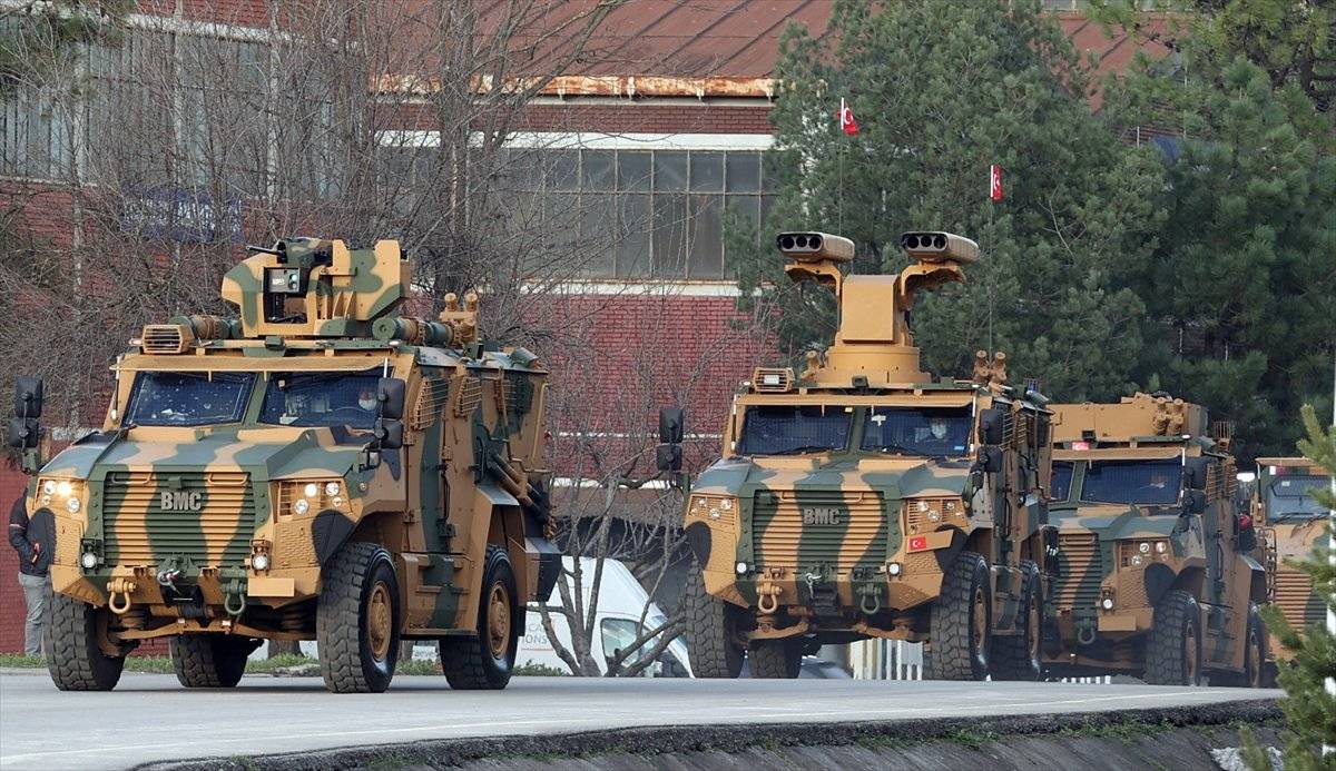 Yeni nesil 3 Fırtına obüsü TSK'ya teslim edildi