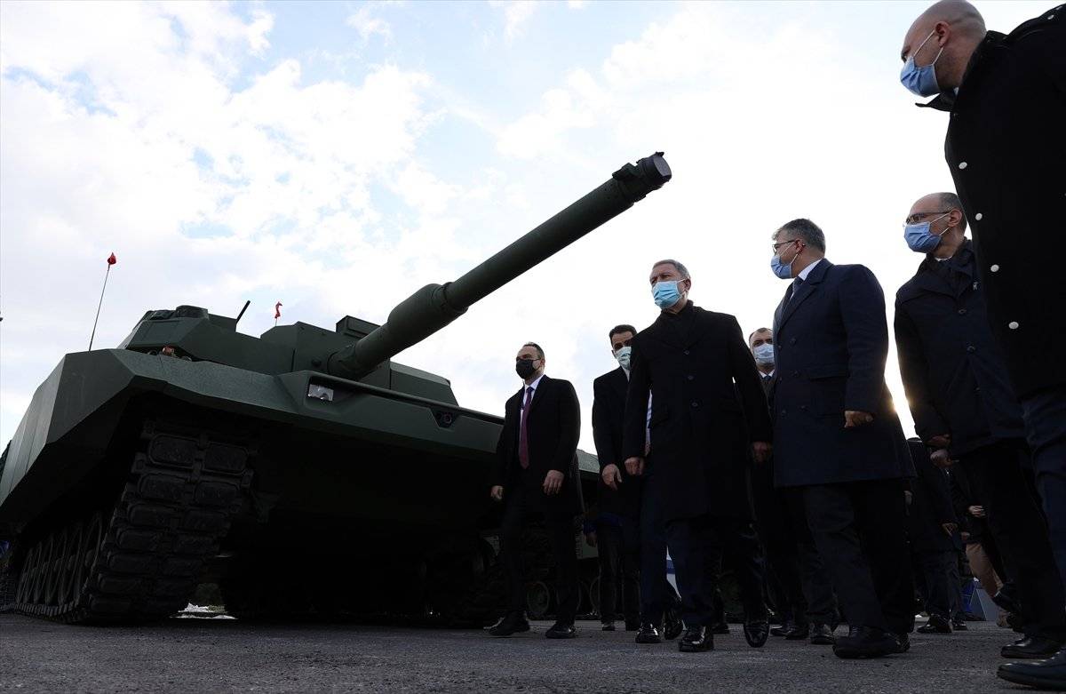 Yeni nesil 3 Fırtına obüsü TSK'ya teslim edildi