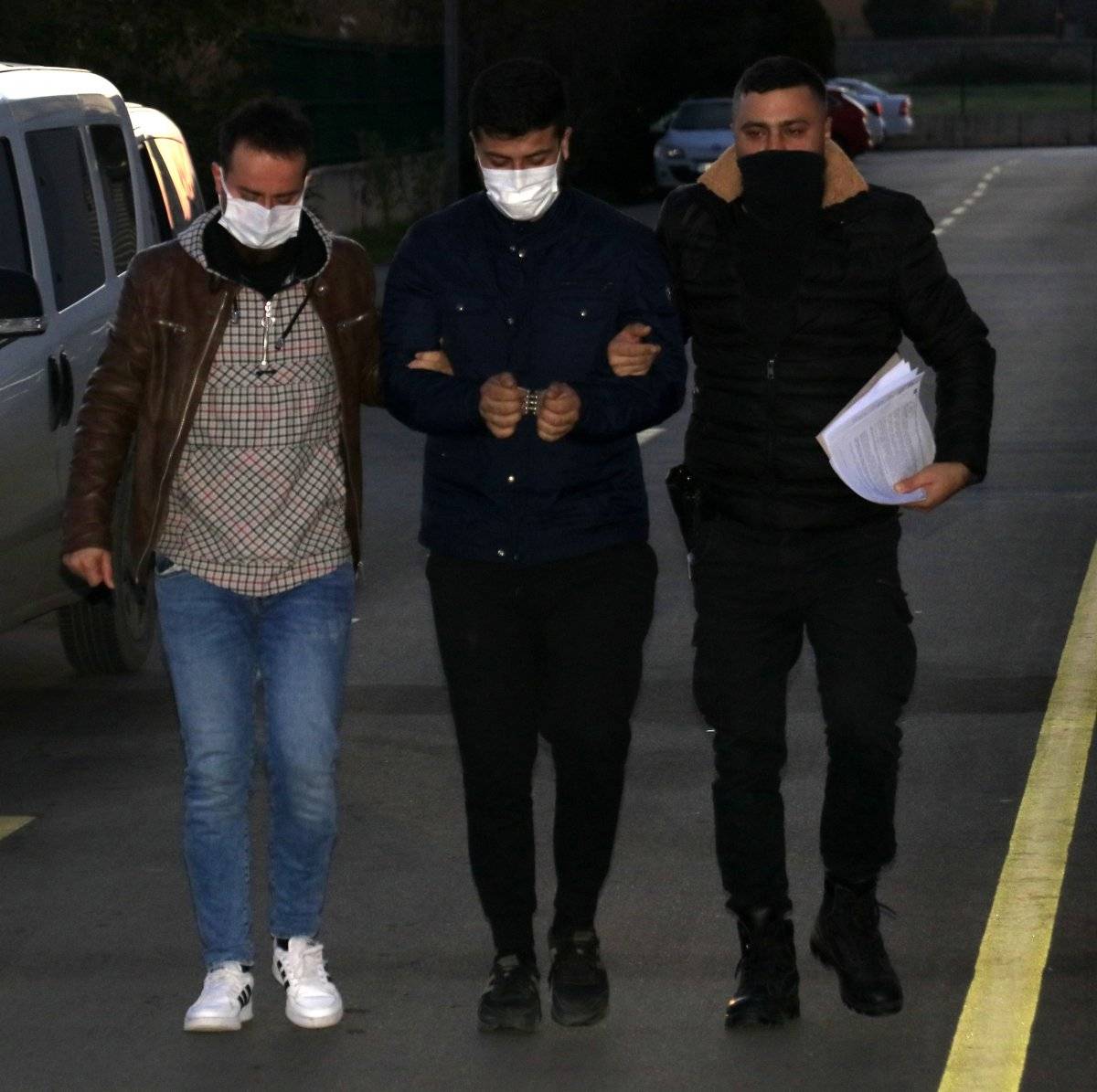 Adana merkezli 13 ilde oto hırsızlık çetesine operasyon: 49 gözaltı