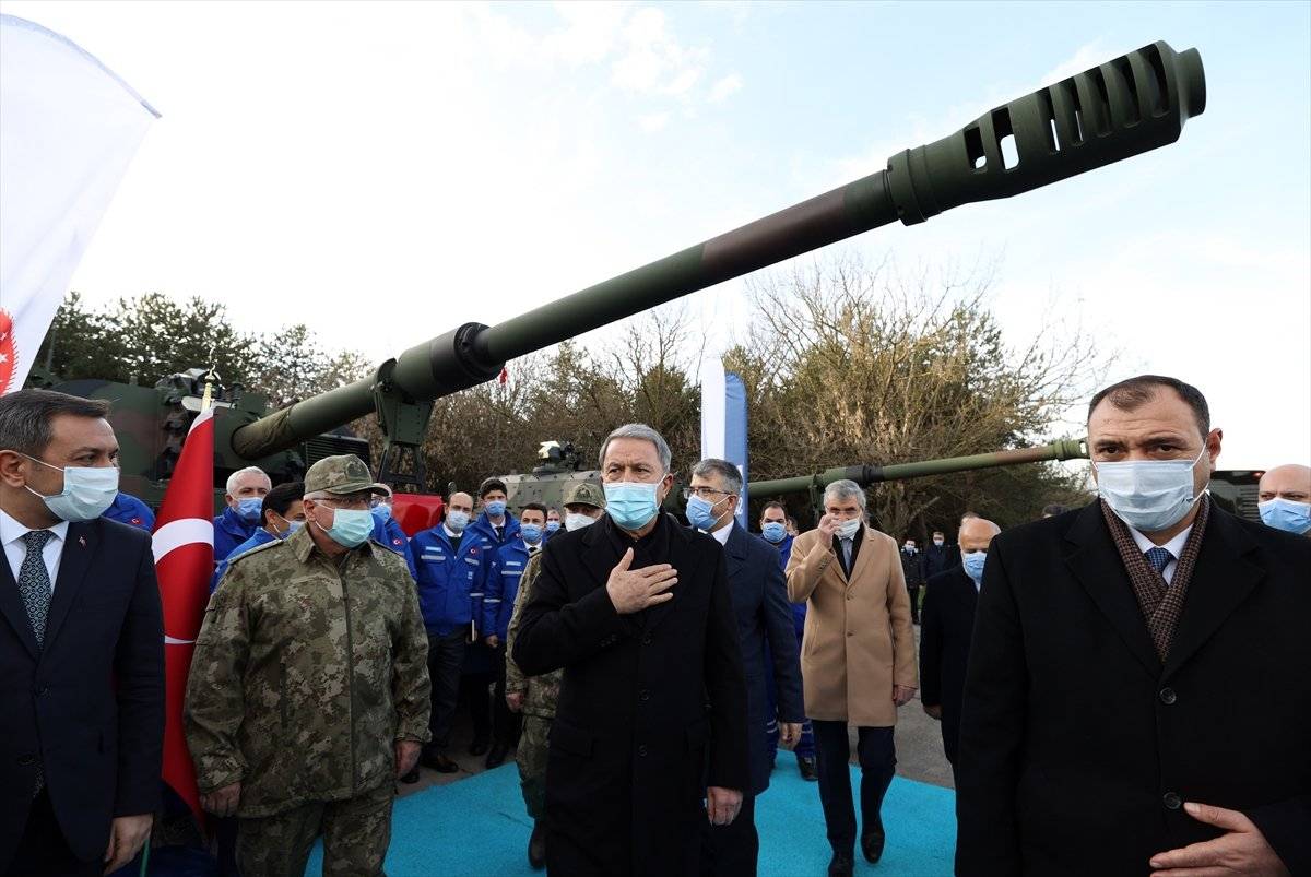 Yeni nesil 3 Fırtına obüsü TSK'ya teslim edildi