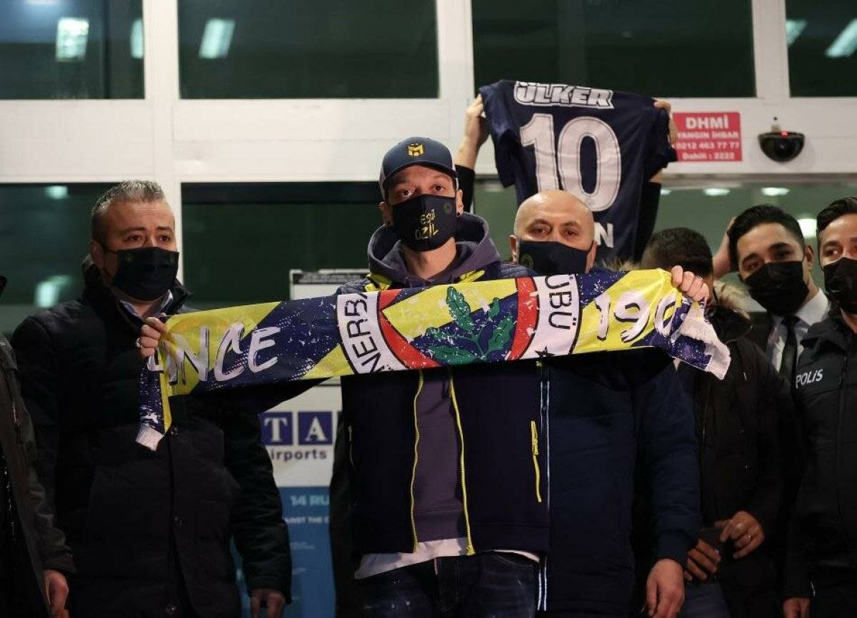 Mesut Özil, Galatasaray derbisini bekliyor