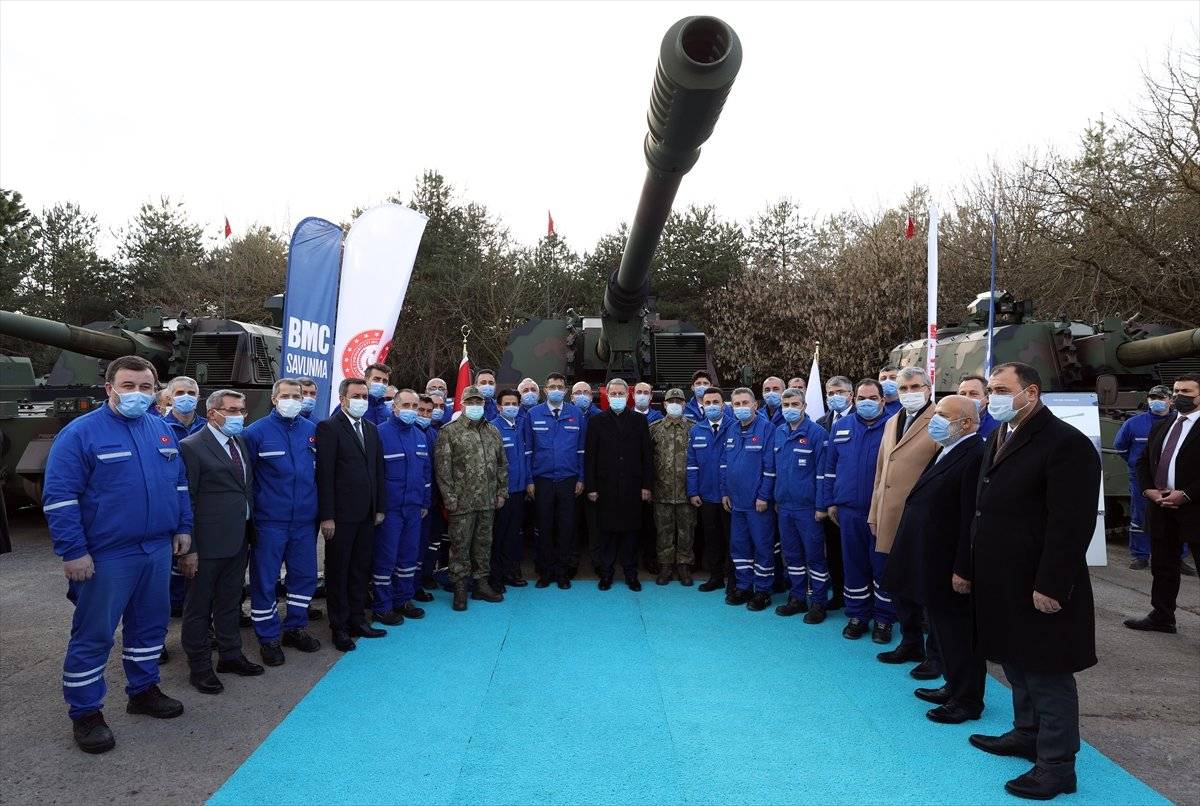 Yeni nesil 3 Fırtına obüsü TSK'ya teslim edildi