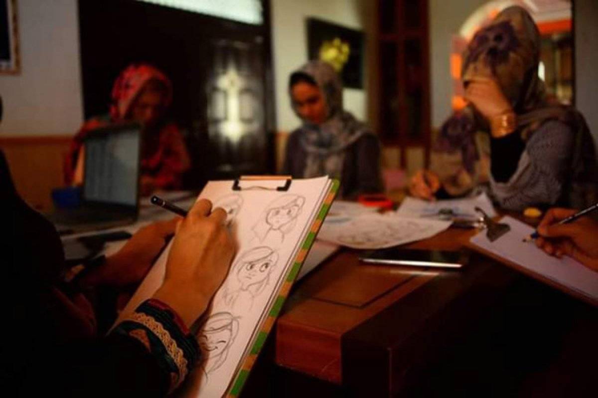 Türkiye'de aldığı eğitimle Afganistan'ın ilk kadın animasyon sanatçısı oldu