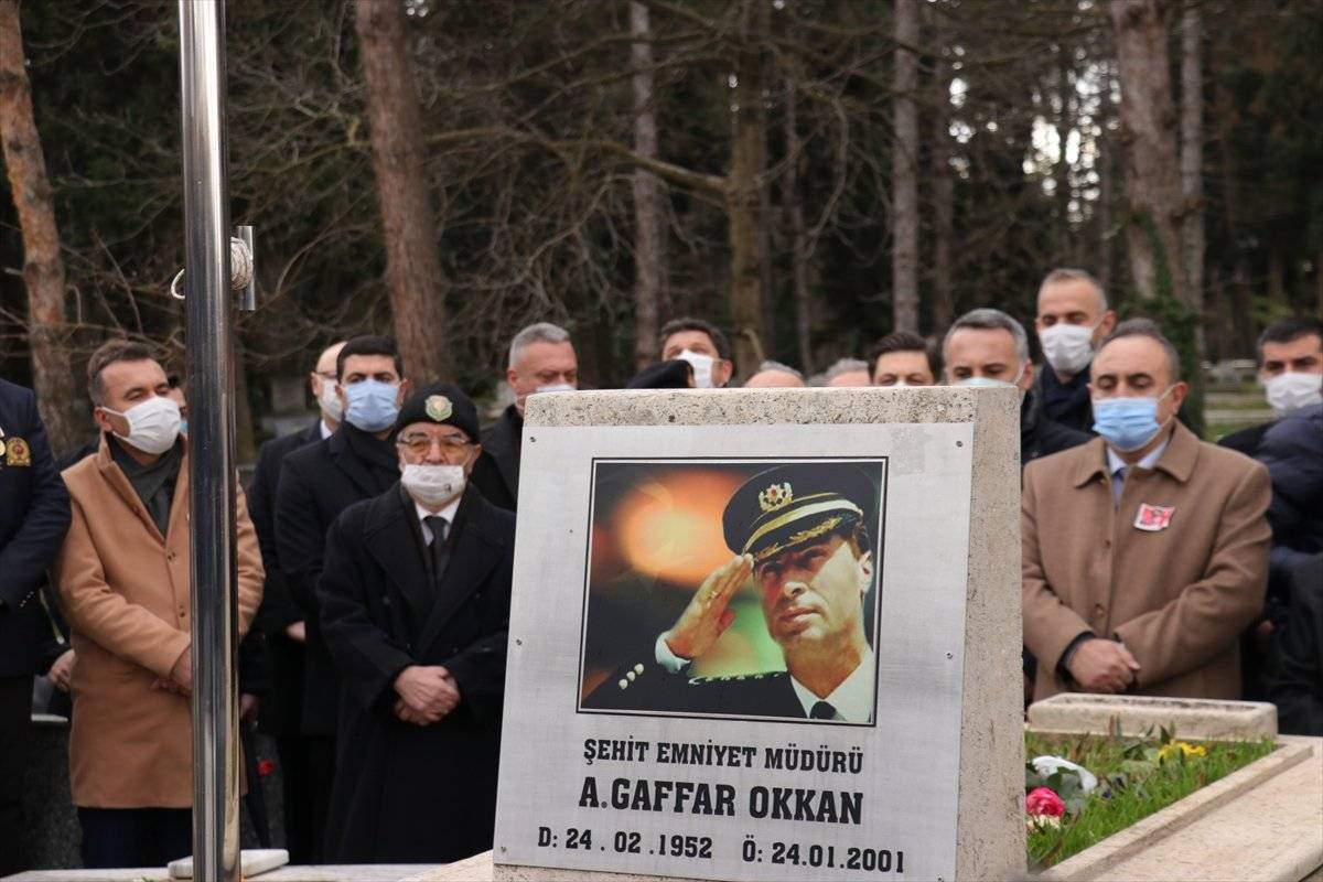 Ali Gaffar Okkan, mezarı başında anıldı