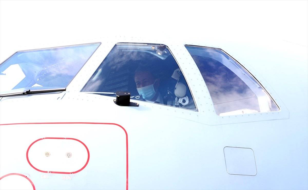 Hulusi Akar, Deniz Kuvvetleri'nin yeni uçağını inceledi
