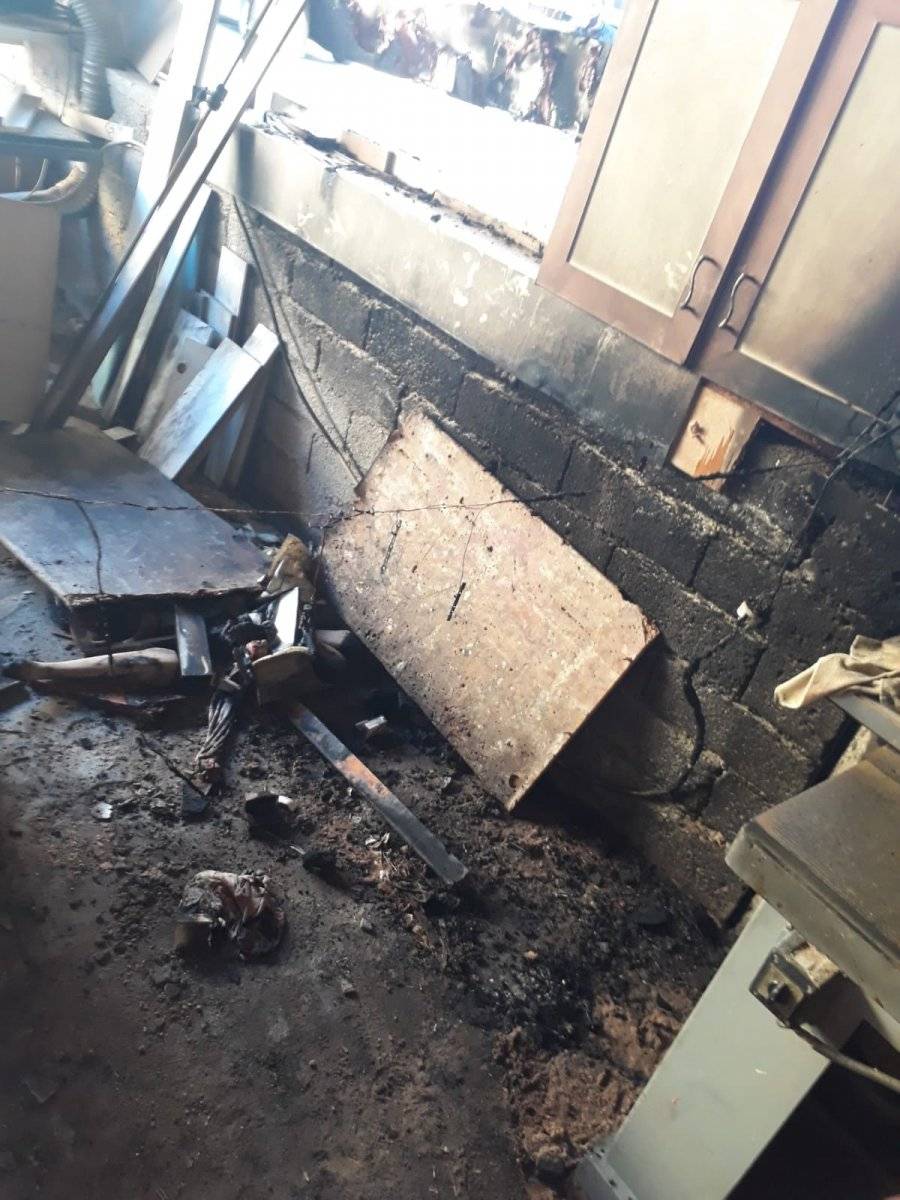 Antalya'da husumetlisinin dükkanını, benzinle yaktı