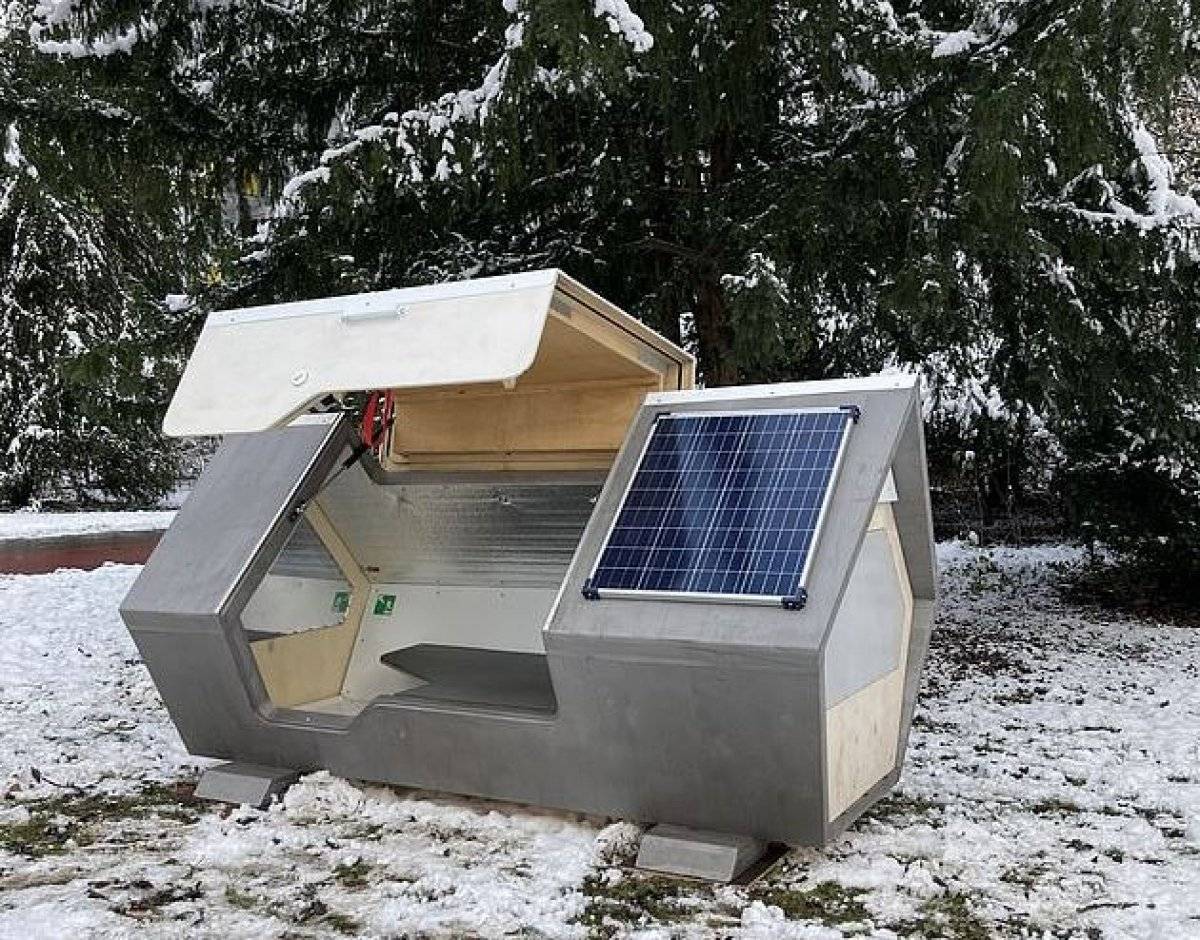 Almanya'da evsizlerin barınması için uyku kapsülleri kuruldu