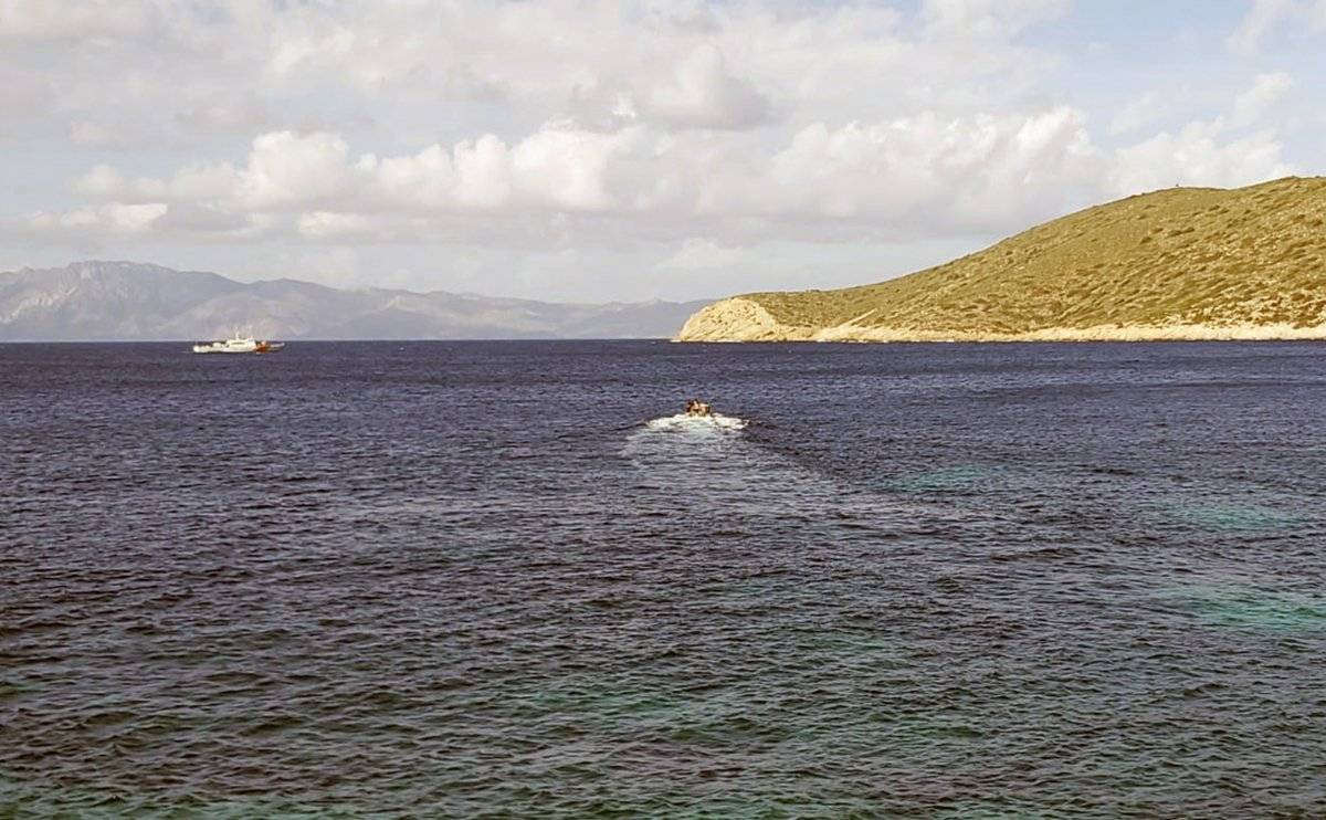 Datça'da balıkçı teknesi alabora oldu