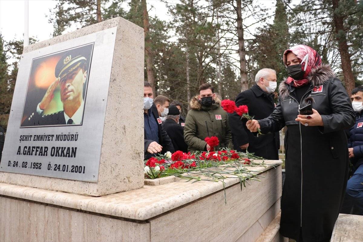 Ali Gaffar Okkan, mezarı başında anıldı