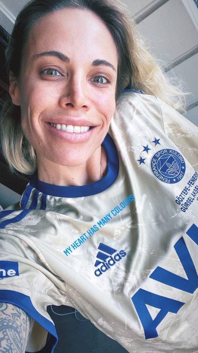 Jose Sosa'nın eşinden Fenerbahçelileri kızdıran paylaşım