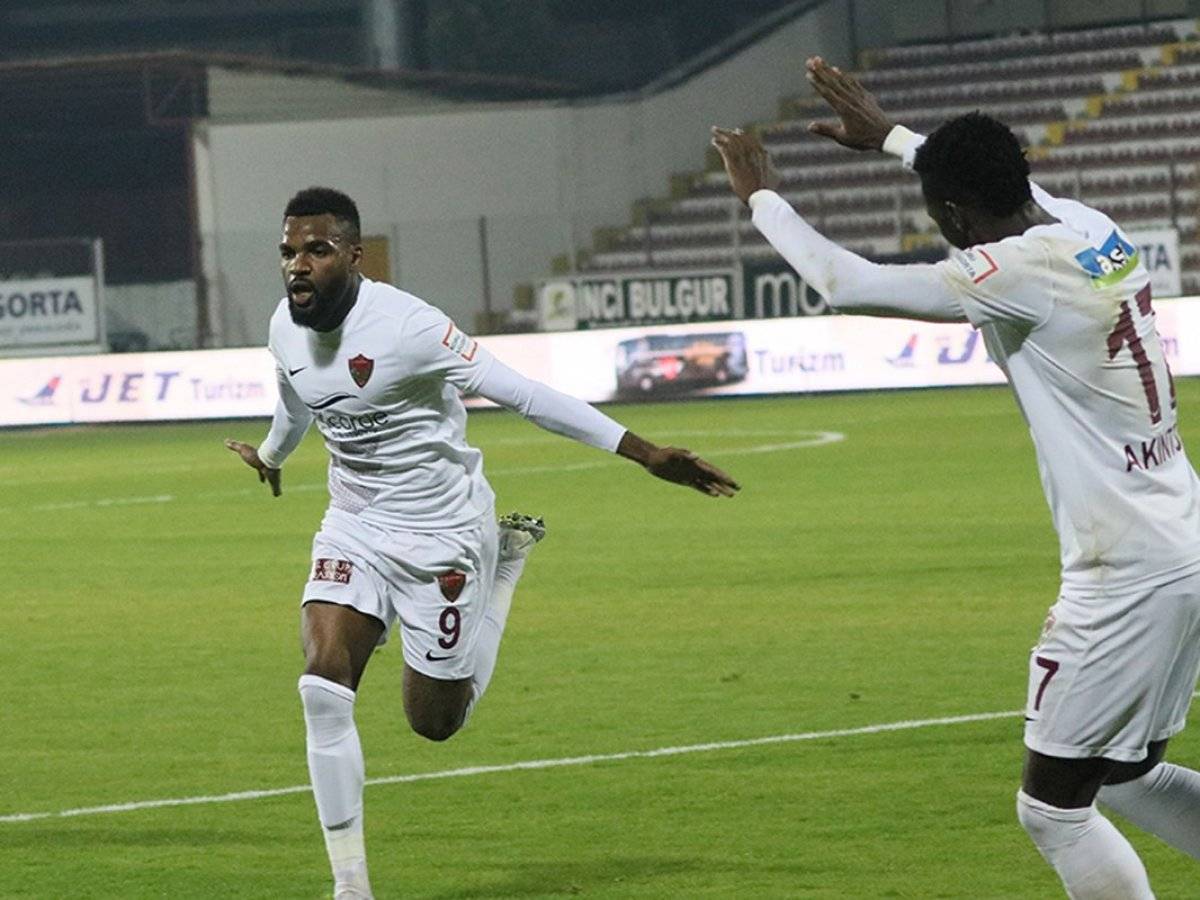 Erol Bulut forvet transferi istiyor