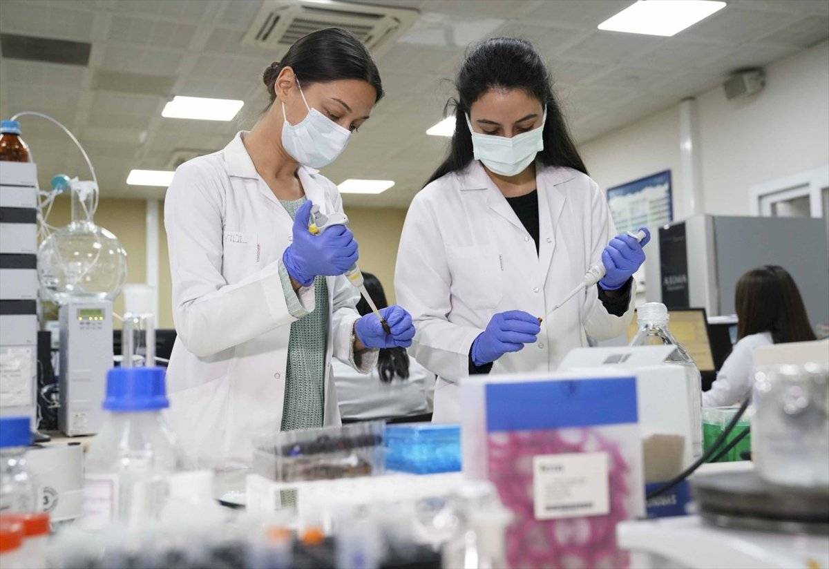 Ege Üniversitesi'nde aşı geliştirme merkezi kuruldu