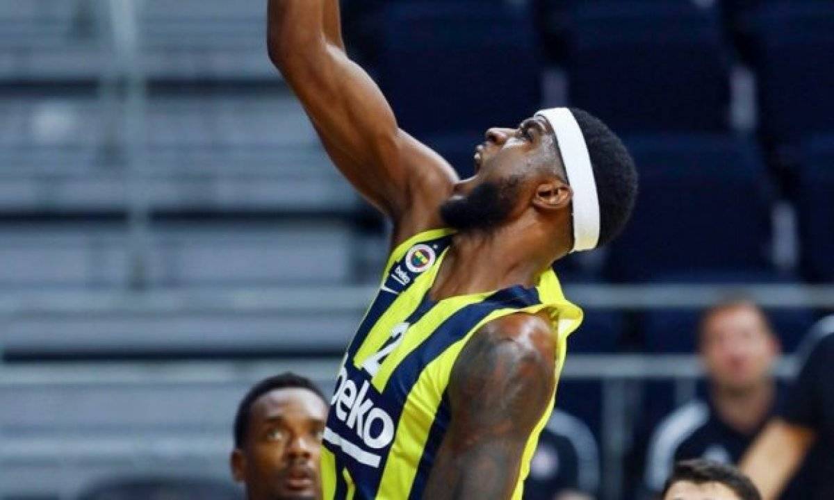 Fenerbahçe, Johnathan Hamilton'la yollarını ayırdı