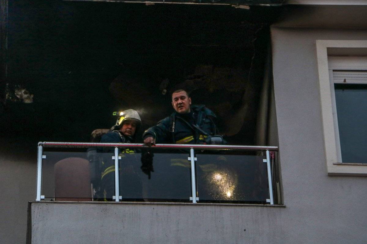 Antalya'da kafası bozulan kiracı evi yaktı