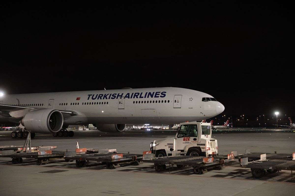 İkinci parti korona aşıları İstanbul'a geldi