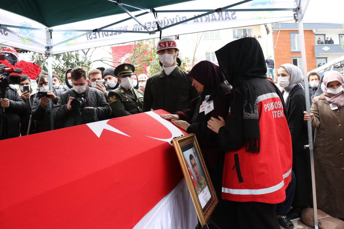 Şehit Selim Gedik, Sakarya’da son yolculuğuna uğurlandı